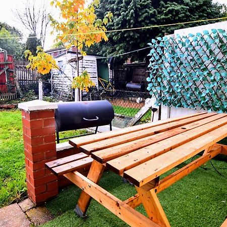 The Chinatown Home - Private Garden, Netflix, Bbq & Bar バーミンガム エクステリア 写真